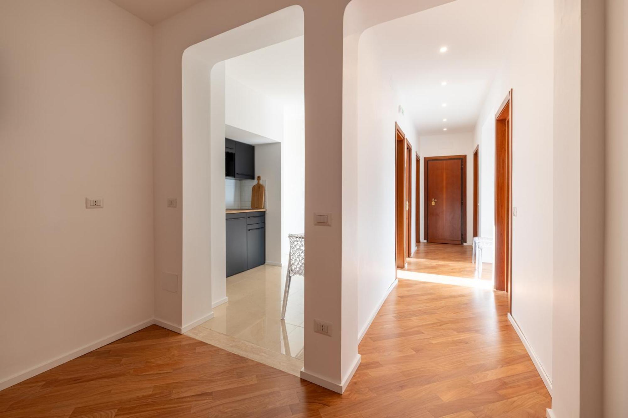 Vatican Rooftop Apartment *